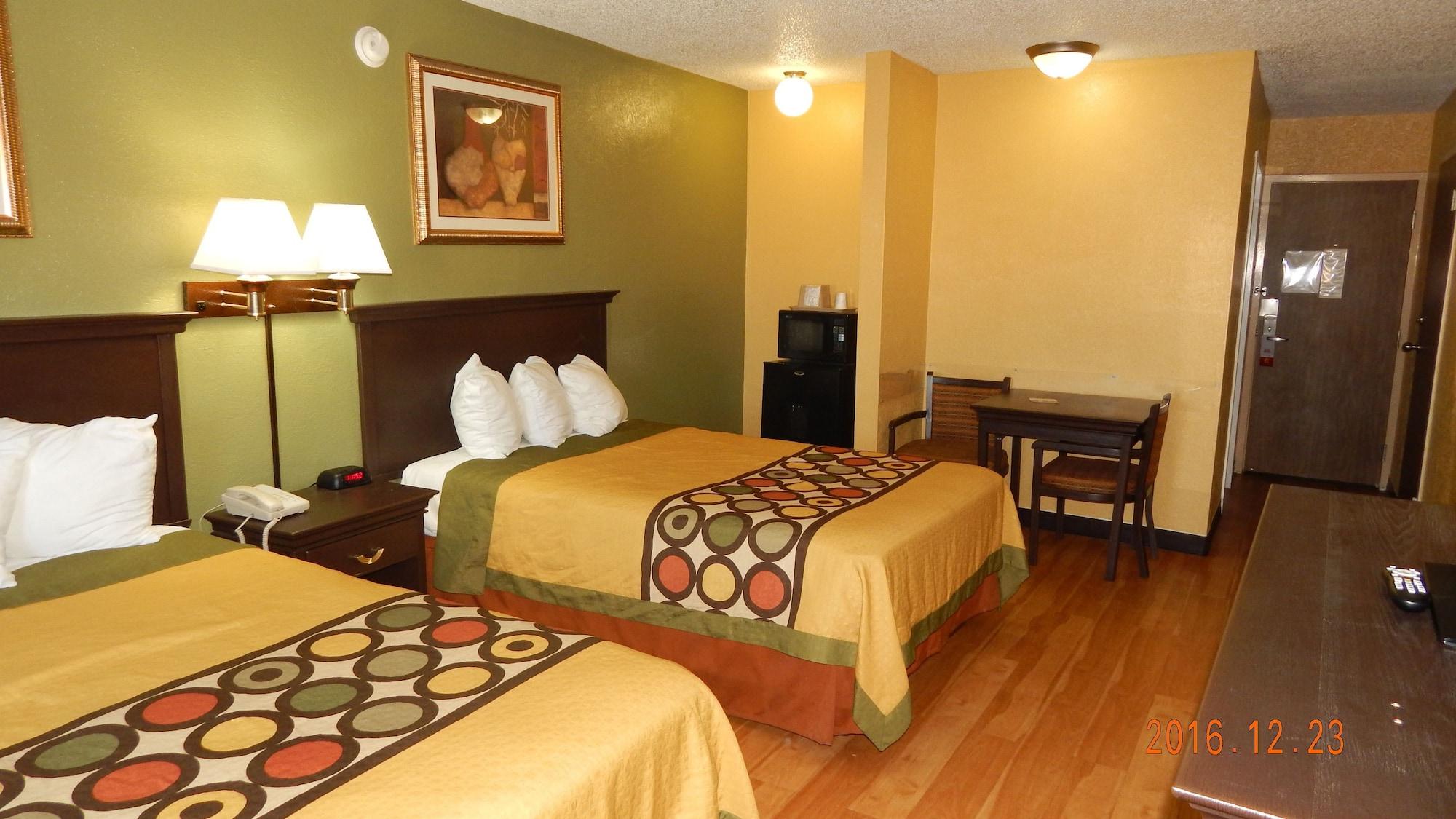 Super 8 By Wyndham Amarillo Central Tx Eksteriør billede