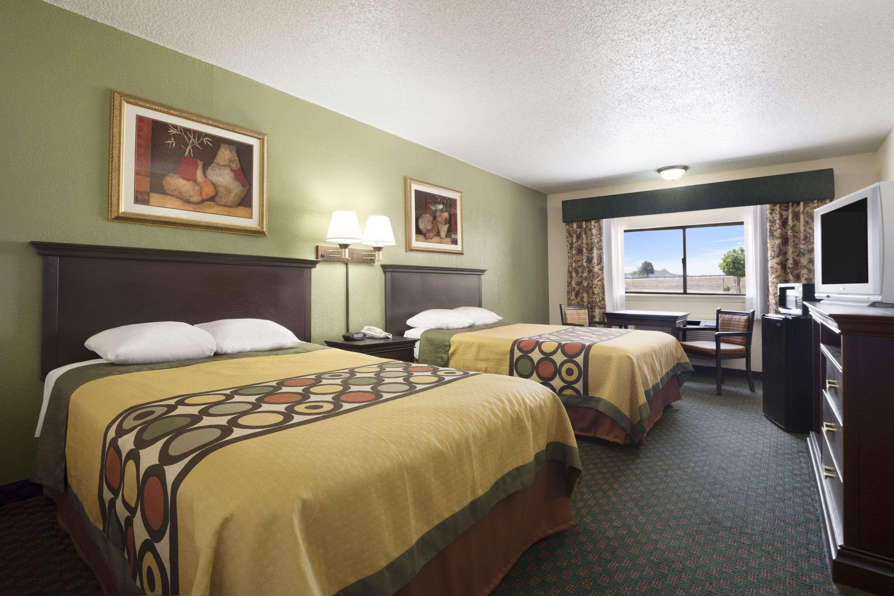 Super 8 By Wyndham Amarillo Central Tx Eksteriør billede