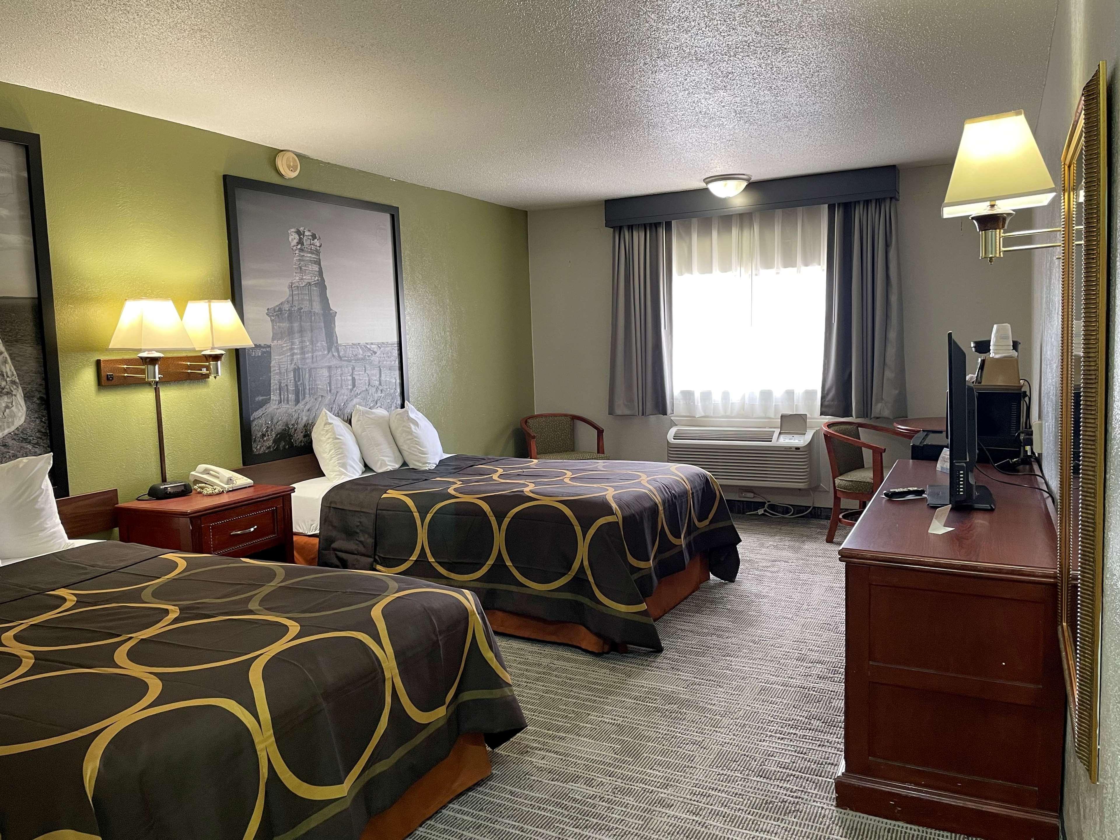 Super 8 By Wyndham Amarillo Central Tx Eksteriør billede
