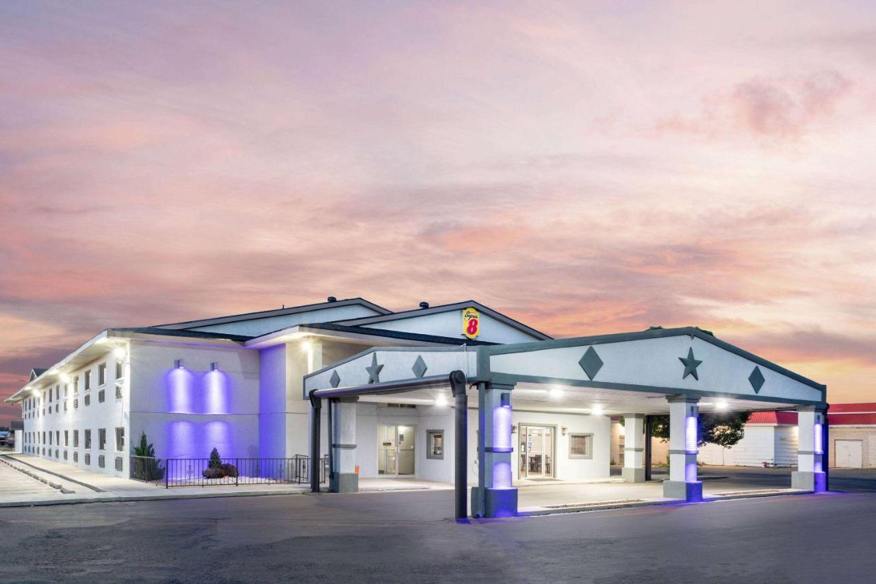 Super 8 By Wyndham Amarillo Central Tx Eksteriør billede