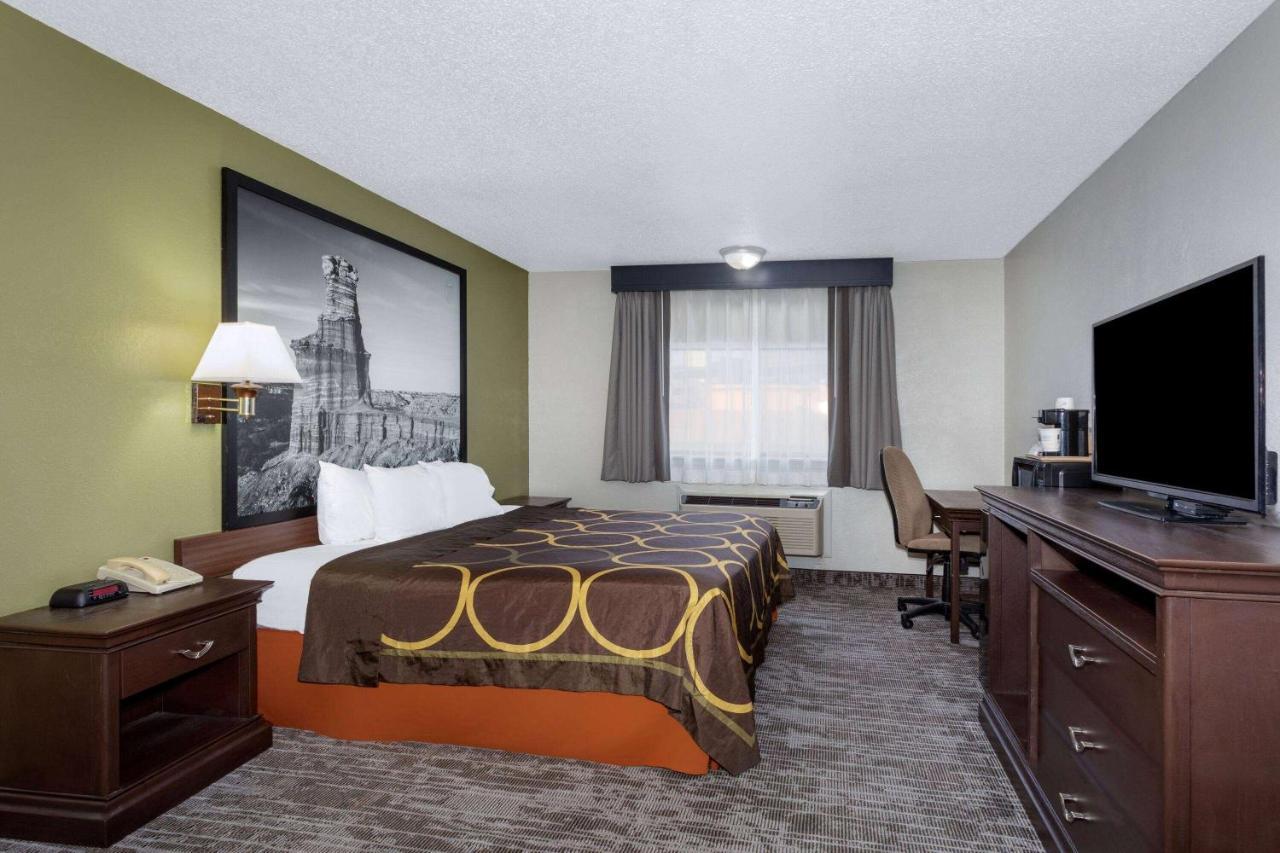 Super 8 By Wyndham Amarillo Central Tx Eksteriør billede